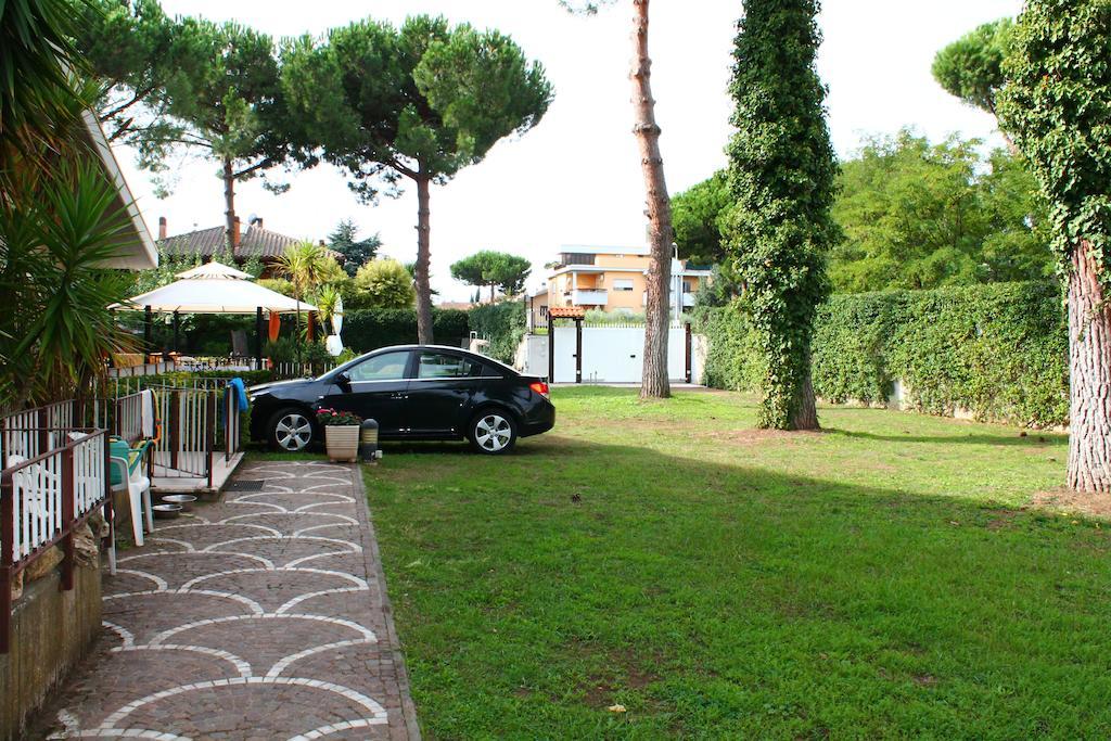 Bed and Breakfast La Casa Della Musica Чампіно Номер фото