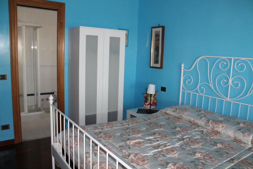 Bed and Breakfast La Casa Della Musica Чампіно Номер фото